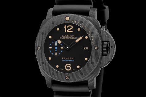 panerai luminor submersible carbotech|panerai submersible 42mm price.